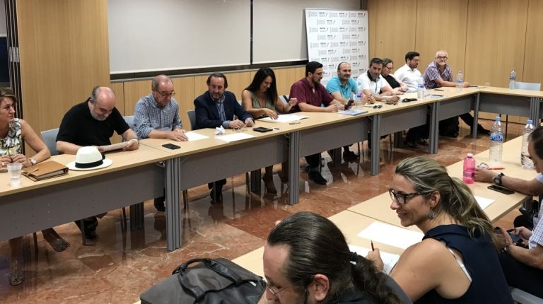 La hostelería de la provincia de Alicante alcanza un principio de acuerdo en el convenio colectivo a las puertas de la temporada alta.