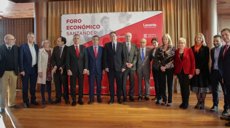 Puig anuncia la puesta en marcha del Plan Agiliza para reducir los trámites burocráticos hasta un 30%