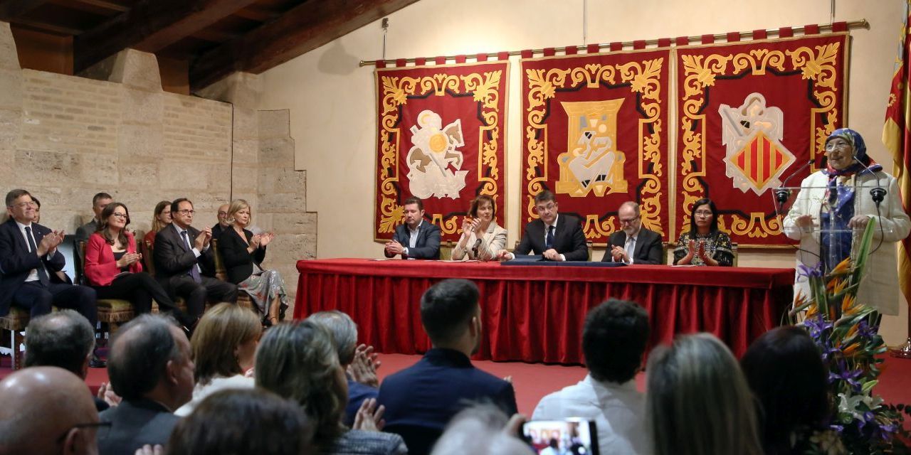  Puig asiste al acto institucional del Día de les Corts Valencianes