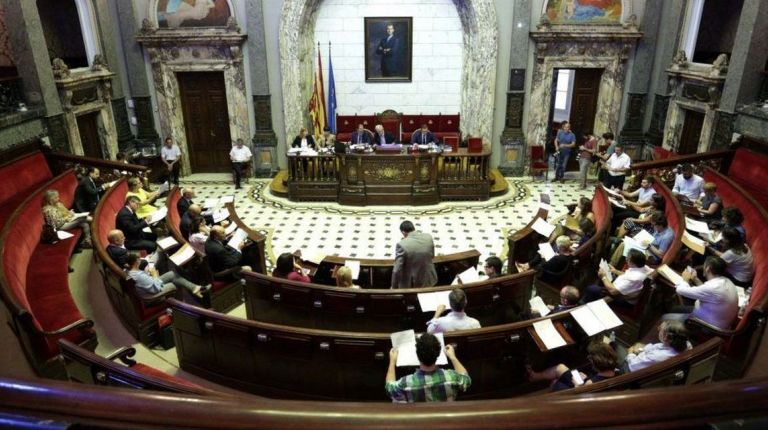 FOTUR critica a Galiana por llevar la moción del Alcalde de Noche al pleno sin consenso
