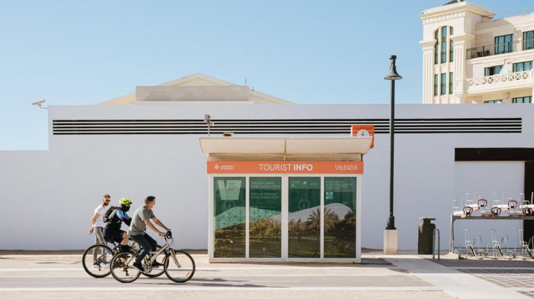 València contará con una nueva oficina de turismo modular y autosuficiente en la playa de Las Arenas
