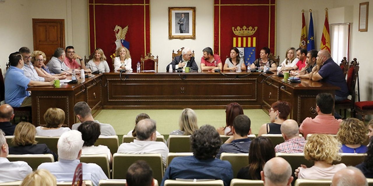  Enric Esteve renuncia a la alcaldía de Puçol para que el sábado 10 de junio Lola Sánchez sea proclamada alcaldesa 