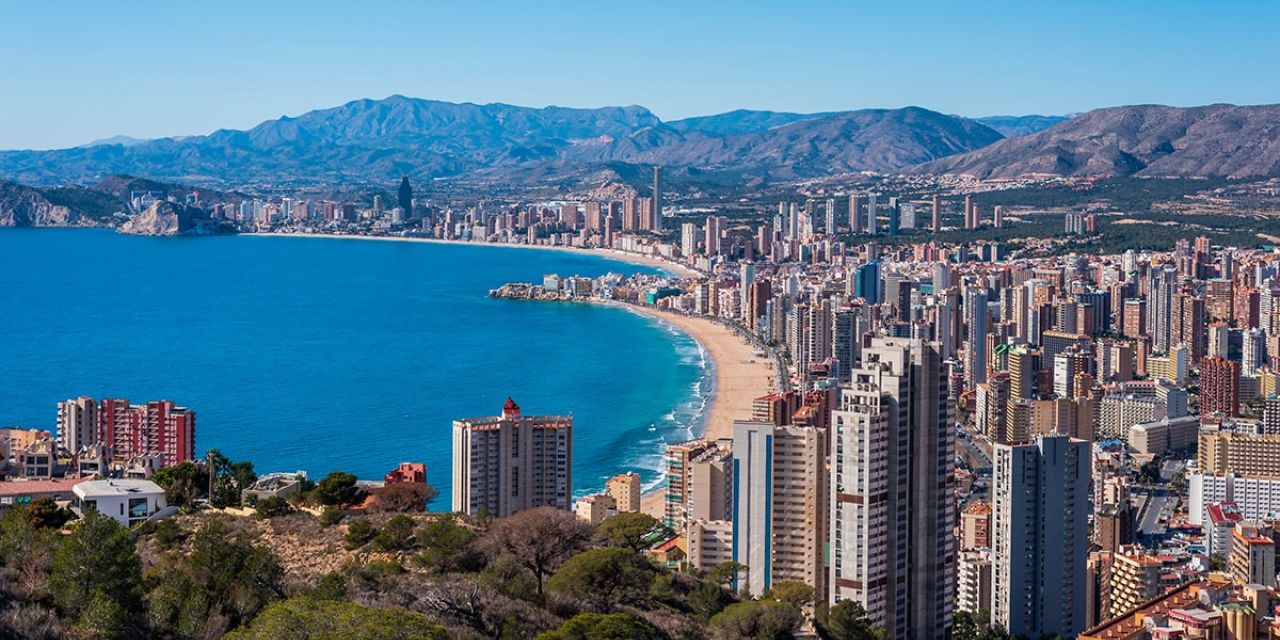  Pernoctaciones hoteleras en Benidorm durante febrero 2017